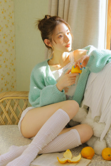 年轻的女老师电影
