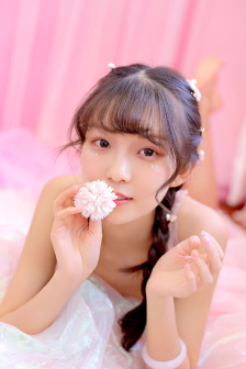 金银花露作品